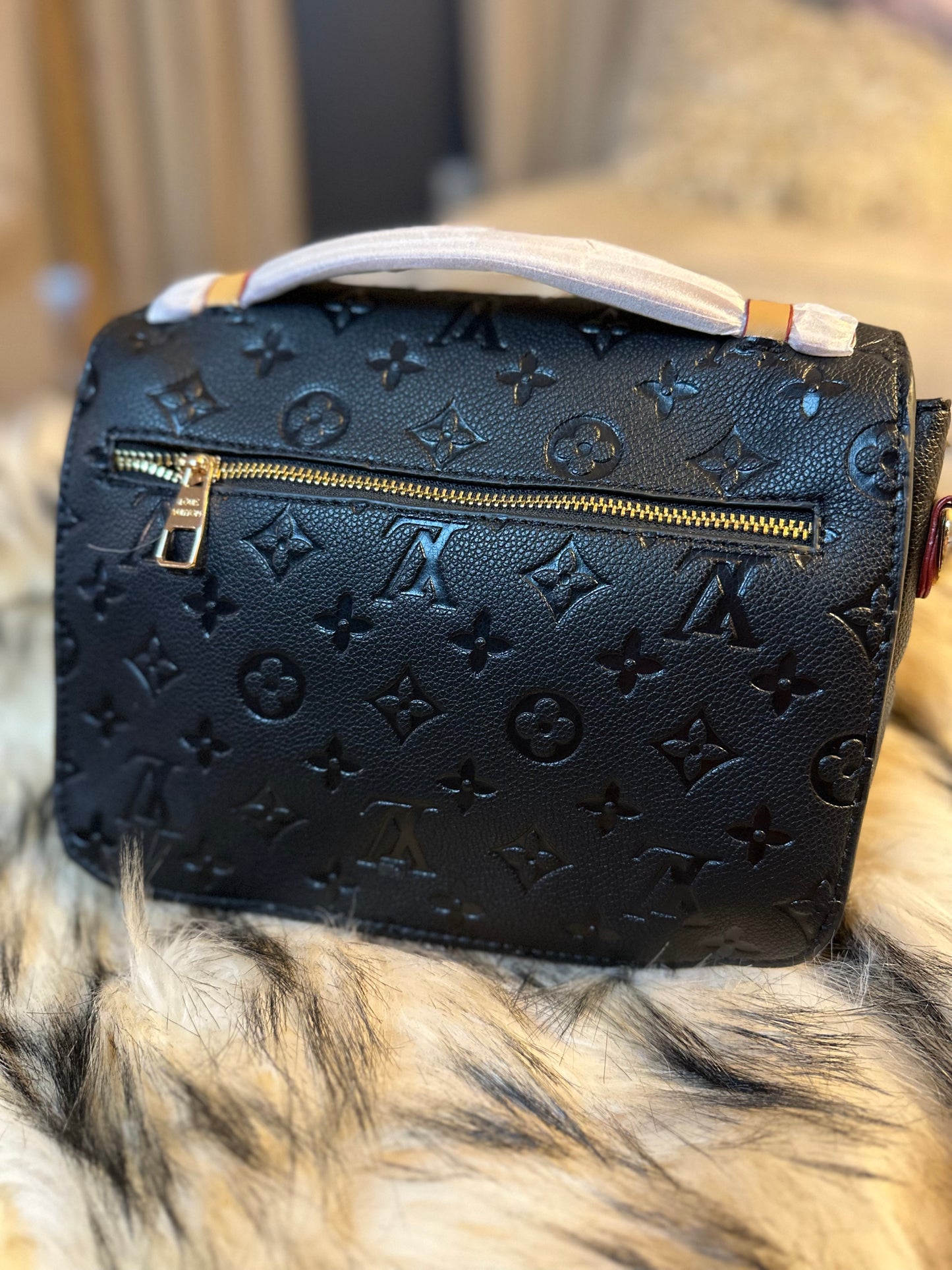 Black Pochette handbag